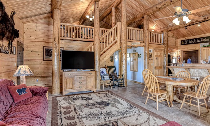 Alpine Village House | Remodeled, Dog-Friendly Cabin w/Large Fenced Yard, WiFi & W/D - Great for ATVs