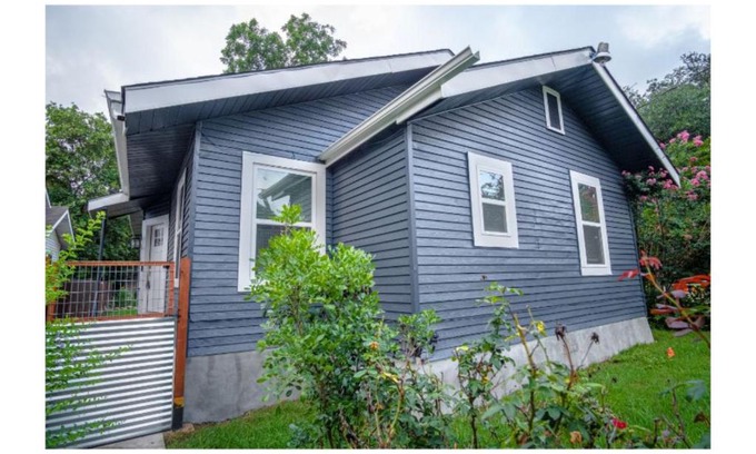 Mahncke Park Apartment | Remodeled Modern 1BR1BA Apt Near Downtown, 5min Pearl