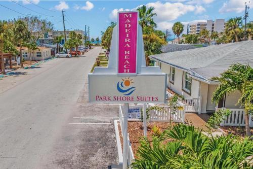 Madeira Beach Apartment | Remodeled Pet Friendly Condo, 1 Block to Beach Access, Walkable to Restaurants! Fall Promo for Mondays & Thursdays!