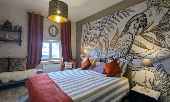 Saint-Victor-sur-Arlanc Bed & Breakfast | Renovated rural charm in peaceful setting