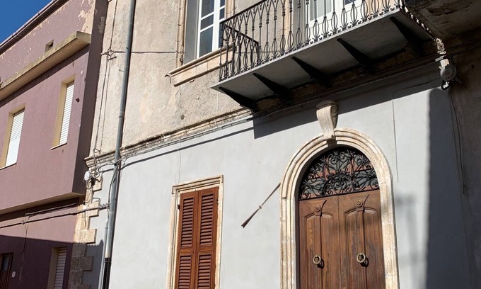 Pozzomaggiore House | RENOVATED 1800 HOUSE