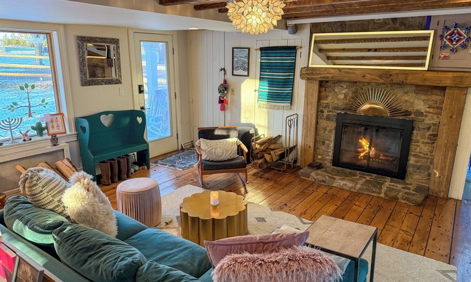 Flemington Other | Renovated Charming Rustic Farmhouse, Modern + Stylish Retreatnn