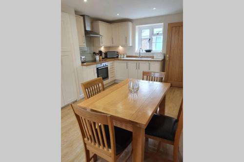 Sixpenny Handley House | Renovated cosy cottage within Cranborne Chase