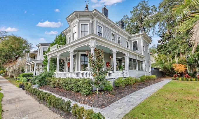 Thomas Square House | Renovated Designer Manor w/ Wrap Around Porch + Parking by Lucky Savannah