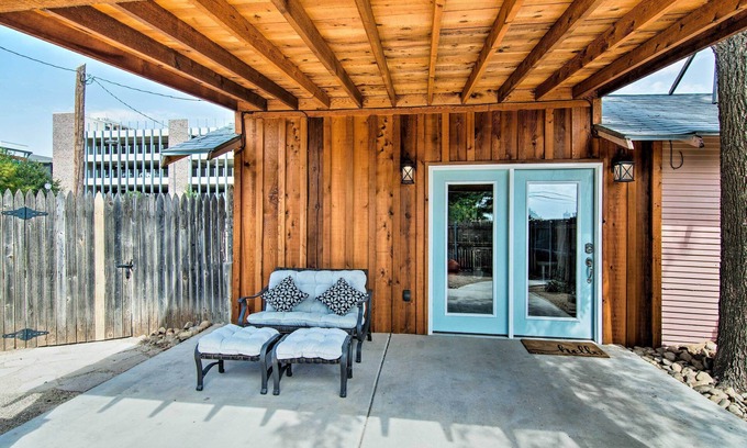 North Overton House | Renovated Modern Home w/Patio, Walk to Texas Tech