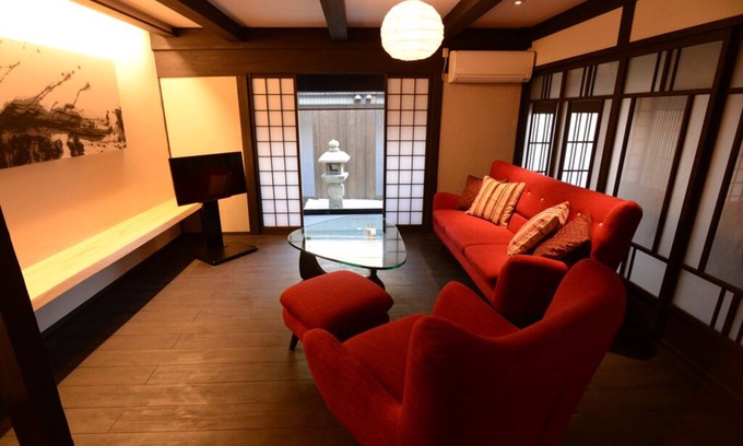 Okazaki House | Renovated modern traditional house 5mins-walk from station "Uan/Tsuki"