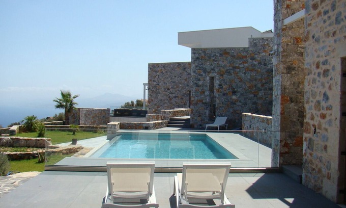 Kefalas House | Renovated old sheepfold, magnificent views over the Aegean Sea and shared swimming pool