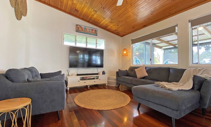 Amity Point House | Renovated Shack With All the Comforts of Home