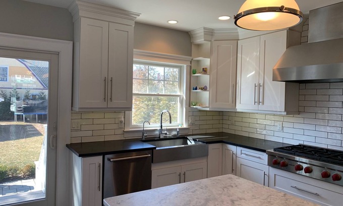 Manasquan House | Renovated updated classic On a Historic Manasquan street One mile to beach !