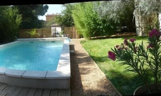 Laudun House | Rent Holiday House Near AVIGNON With Private Pool.