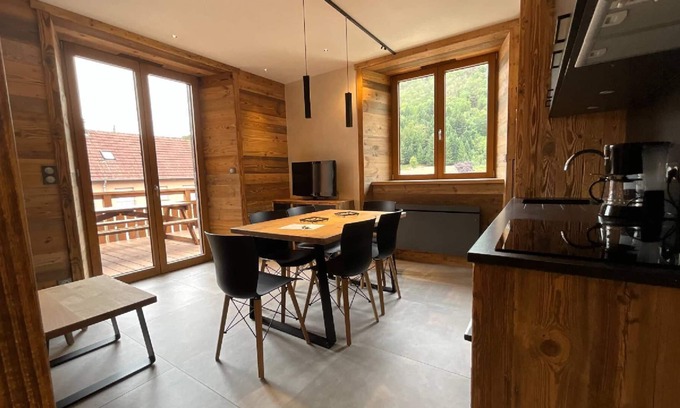 Rochesson House | Rental of 12 gîtes and 1 chalet that can accommodate 2 to 10 people.
