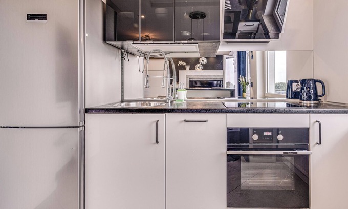 Fabryczna Apartment | RentPlanet - Apartamenty Wełniana