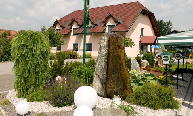 Altendorf Hotel | Restaurant Gästehaus Seiger