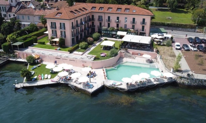 Meina Apartment | Residence Antico Verbano Three-room apartment Trilo for 6 persons