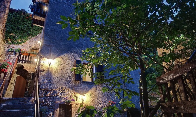 Calavino House | Residence at the Mills