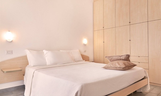 Domaso Apartment | RESIDENCE DOMASO - TWO BEDROOM APARTMENT