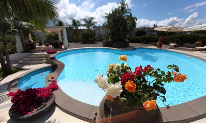 Lipari Historic Centre Apartment | Residence Hotel La Giara