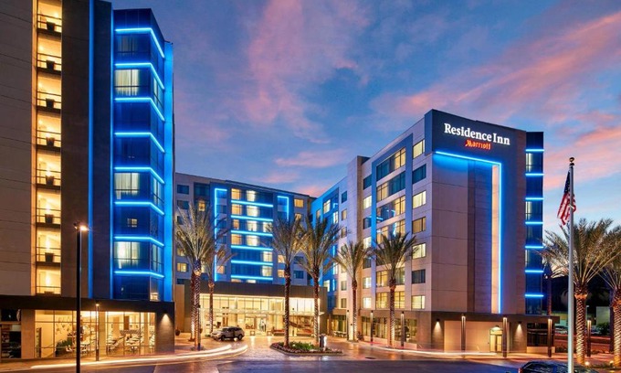 Anaheim Resort Hotel | Residence Inn by Marriott at Anaheim Resort/Convention Center