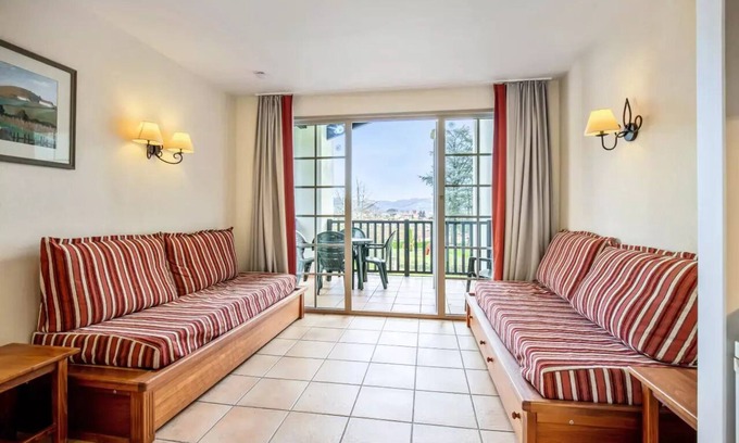 Uhart-Cize Apartment | Residence Le Parc d'Arradoy - maeva Home - 2-Room Apartment 5 People - Comfort