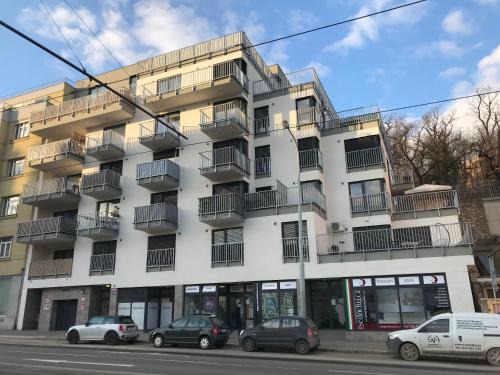 Prague 5 Apartment | Residence Park Klamovka