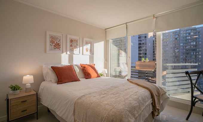 Downtown Santiago Apartment | Rest in this comfortable studio in Santiago Centro