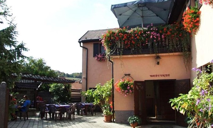 Morina House | Restaurace a penzion Na Růžku