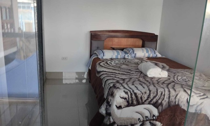 San Salvador Apartment | Restaurant - Lodging " Moisés El Salvador".