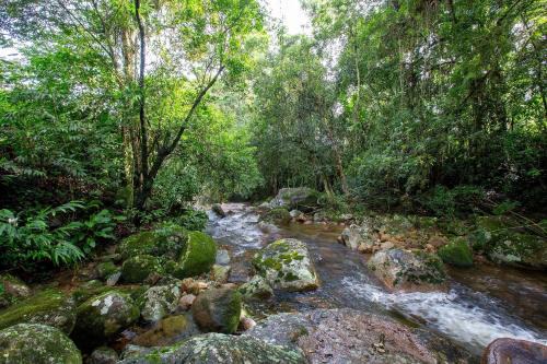 Santo Amaro da Imperatriz Villa | Retiro Águas Encantadas: Cachoeira e Águas termais