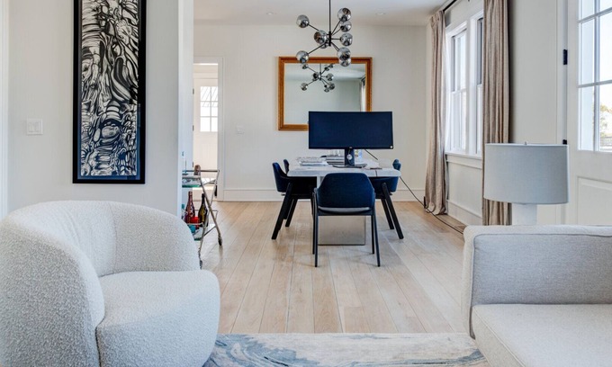 Sagaponack House | Retreat to this farmhouse compound nestled in the heart of Sagaponack Village!