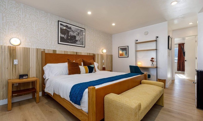 Kanab Apartment | Retro Chic l Near Zion, Bryce & Grand Canyon