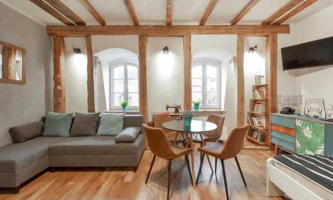 Wroclaw Old Town Apartment | RetRo House - StayinWroclaw