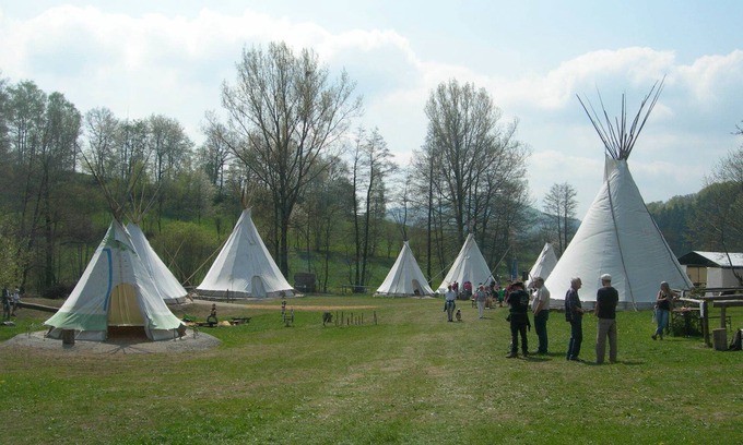 Poppenhausen RV Rental | Rhön-Indianer-Hotel