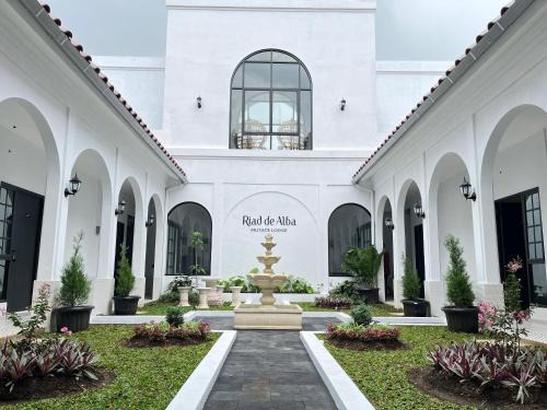 Salatiga Hotel | Riad de Alba Syariah by MHM