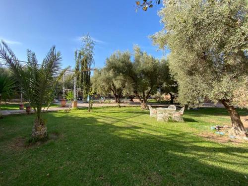 Ait Azzi House | Riad salix d'agafay