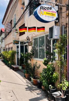 Wat Bowon Niwet House | Ricos Honey Place Guesthouse XGermanX