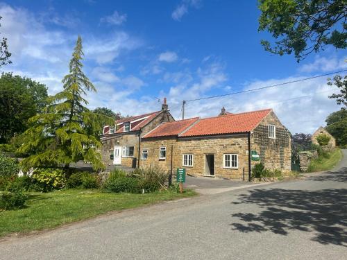 Briggswath House | Rigg Farm Cottage - NR Whitby