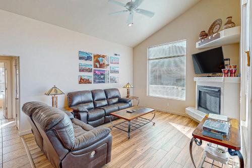 Moab South Valley House | Rim Village U4