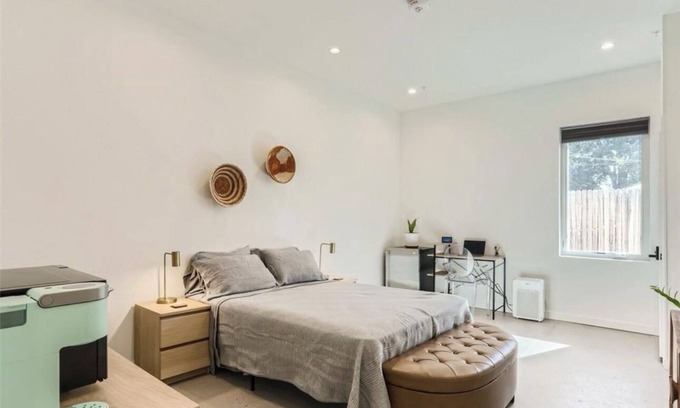 Cole Apartment | RiNo Retreat - Walk to Lightrail