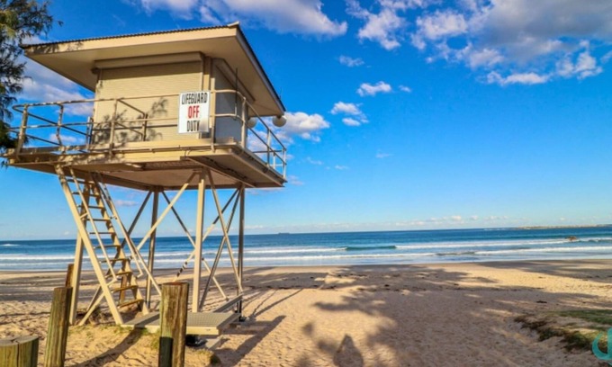 Caves Beach House | Ripples by the Sea - whale watch from the veranda!