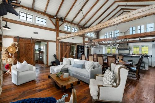 Blanco House | River Hill Ranch, great views & river access!