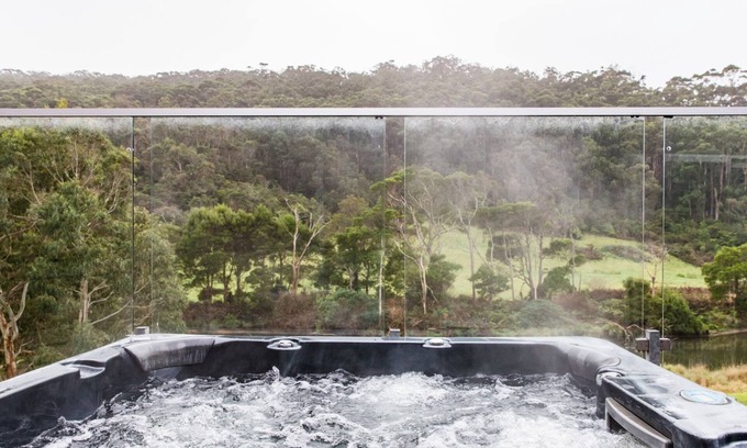 Kennett River House | River House - idyllic riverside and beach location