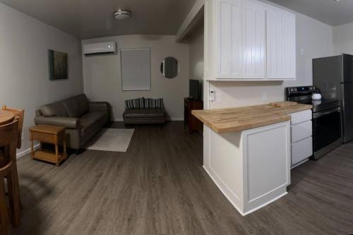 Grants Pass House | River's Edge Retreat/Close I-5