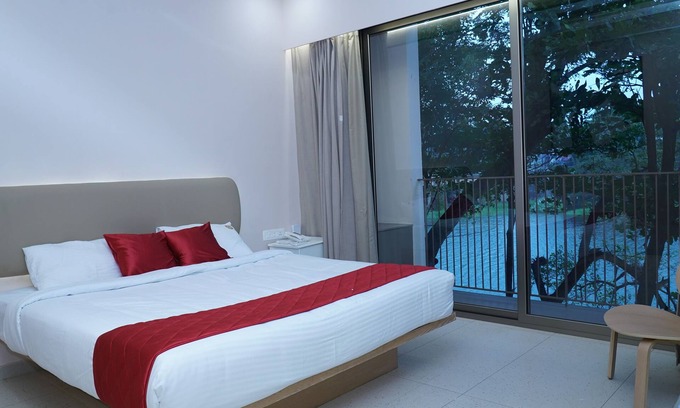 Palakkad Bed & Breakfast | River view bed & breakfast with AC, Breakfast & WiFi Complimentary