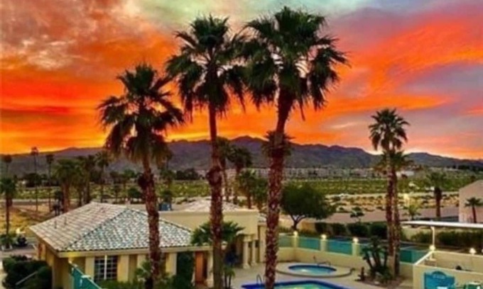 Laughlin Condo | River View Oasis - near Casinos - Pet Friendly