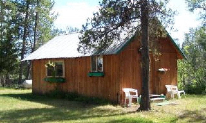 Condon Cabin | River View Studio Sleep 4