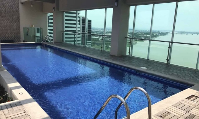 Las Penas Apartment | River View suites Puerto Santa Ana gye