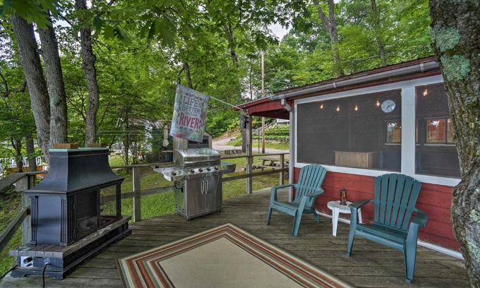 Lake Luzerne House | Riverfront Escape with Dock 19 Mi to Saratoga!