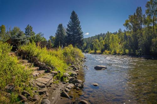 San Juan River Village House | Riverfront Home with Hot Tub about 19 Mi to Wolf Creek!