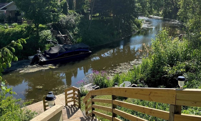 Caseville House | RIVERFRONT RETREAT/HEART of DOWNTOWN Caseville - short stroll to BEACH/sleeps 6