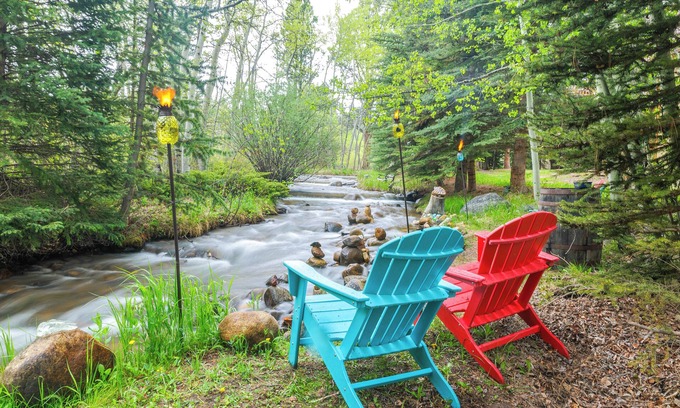 Nathrop House | Riverfront Retreat in Nathrop: Fire Pits & Hot Tub